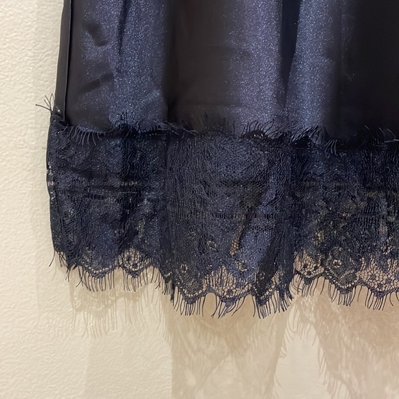 FASHION NOVA Dress 🖤 - Picture 3 of 6